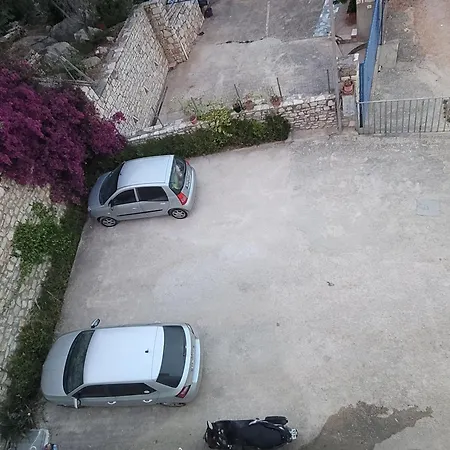 Baka * Sarandë